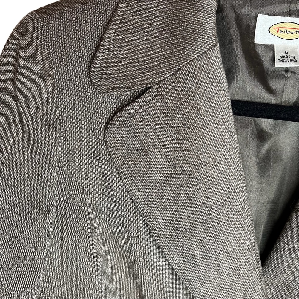 Talbots Brown Wool Jacket, Two Button Close - Size 6 - Picture 4 of 10
